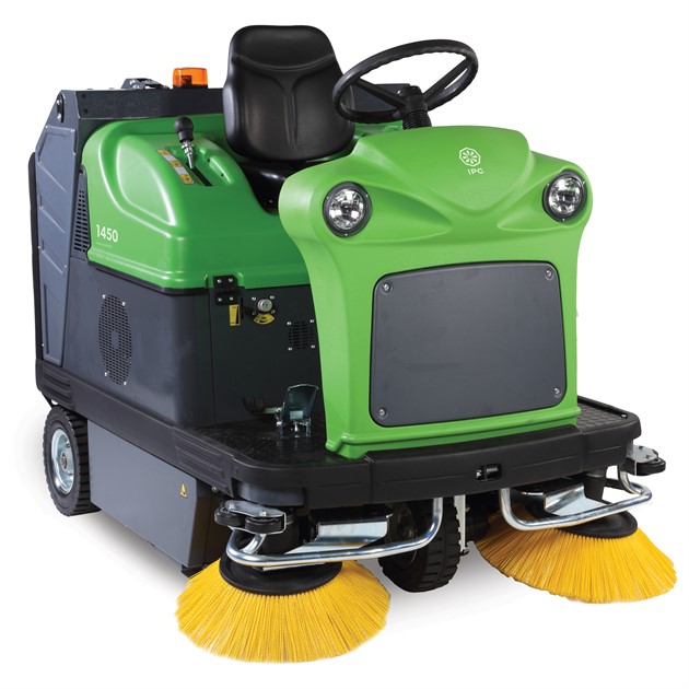 1404E IPC Åkbar sopmaskin inkl batterier och laddare